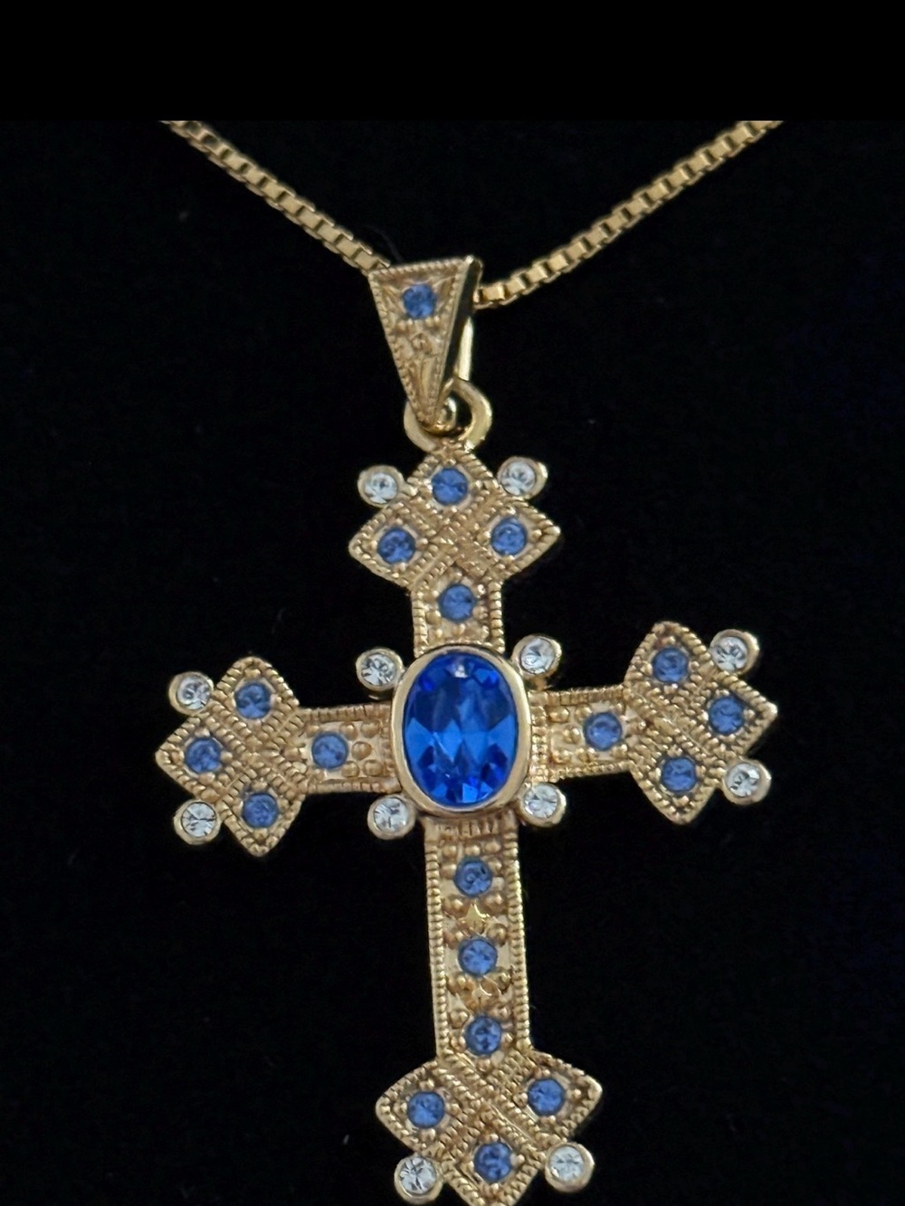 Vintage Camrose & Kross Jacqueline B. Kennedy (JBK)gold tone reproduction cross - Picture 2 of 5